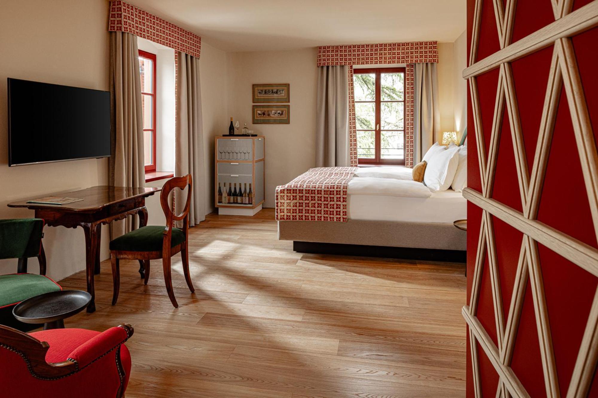 Castel Sallegg Suites Adults Only Caldaro Eksteriør bilde