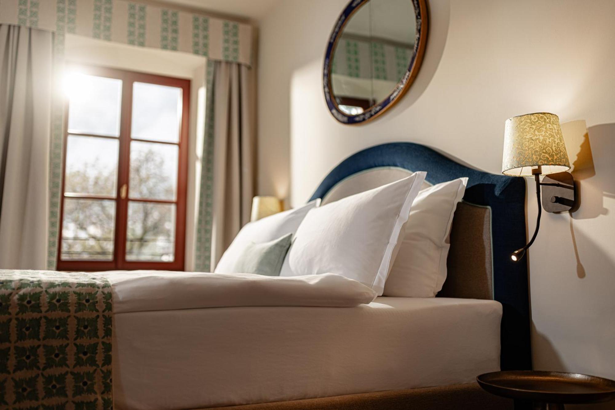 Castel Sallegg Suites Adults Only Caldaro Eksteriør bilde