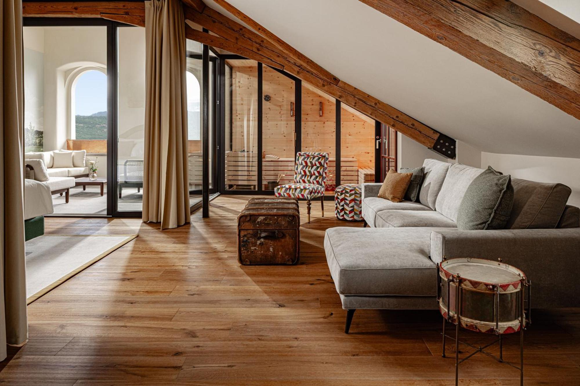 Castel Sallegg Suites Adults Only Caldaro Eksteriør bilde