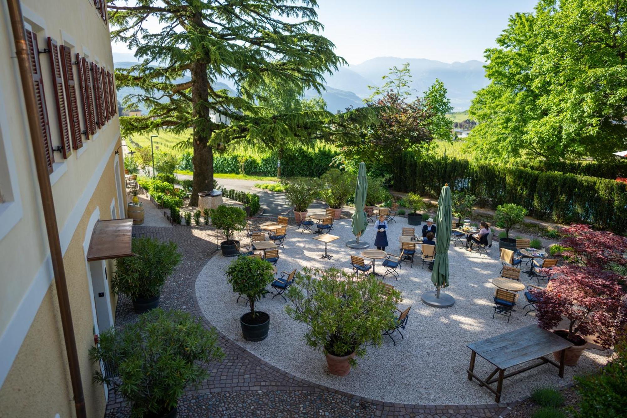 Castel Sallegg Suites Adults Only Caldaro Eksteriør bilde